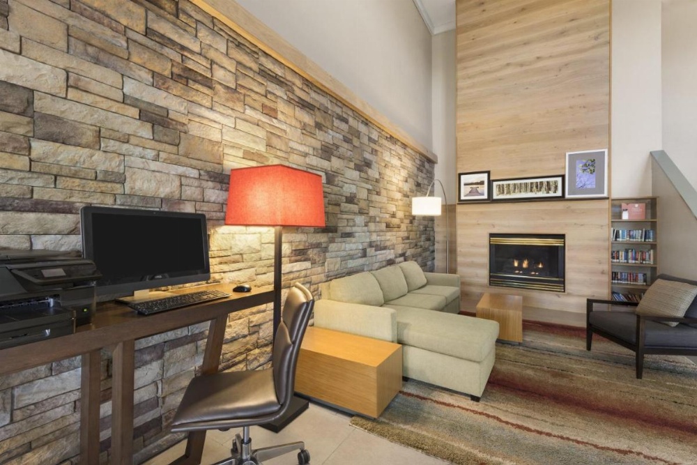 Country Inn & Suites Ankeny Image 17